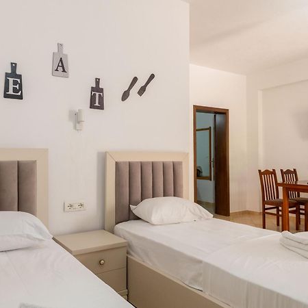 Cozy Apartments Downtown Ksamil Kültér fotó