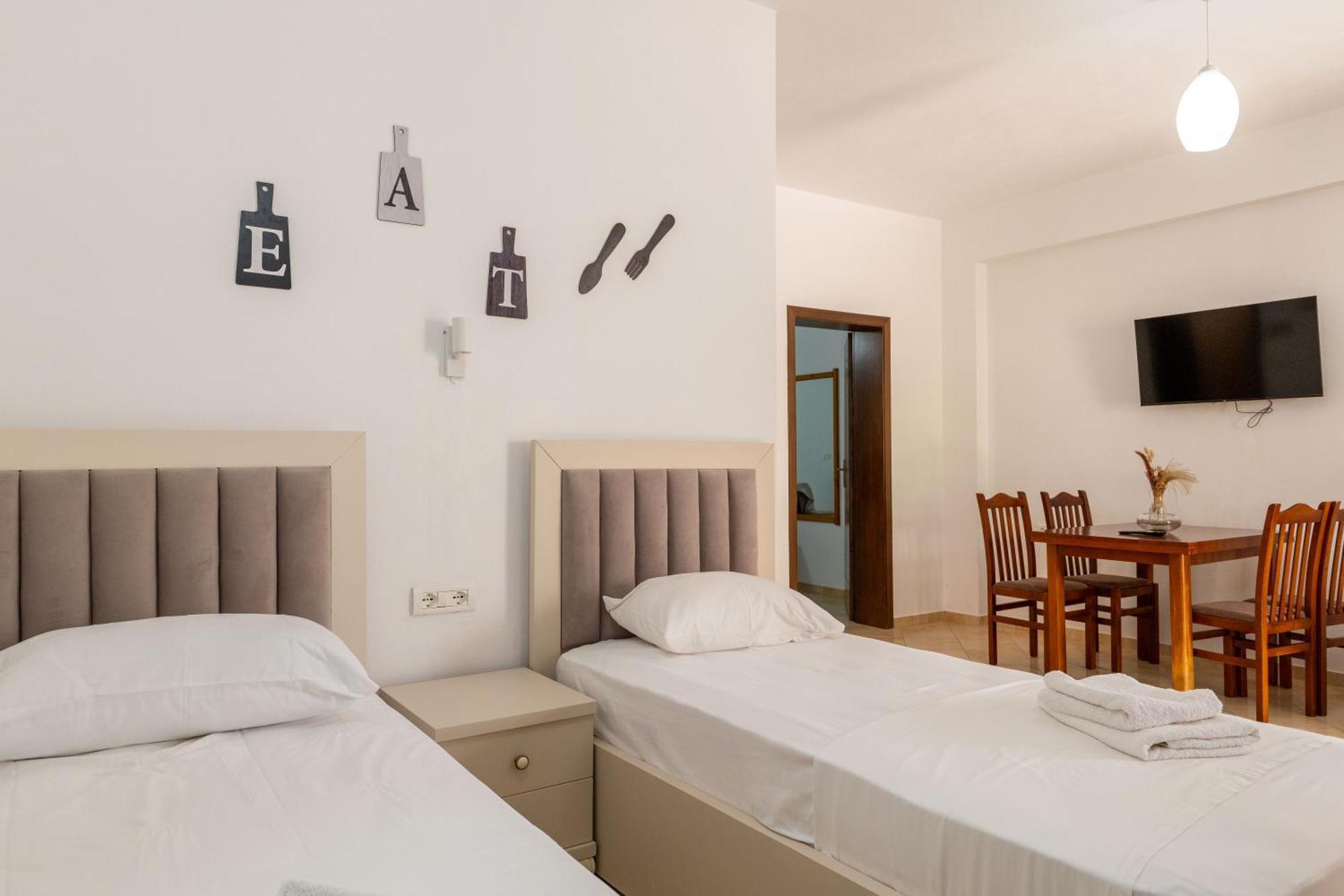 Cozy Apartments Downtown Ksamil Kültér fotó