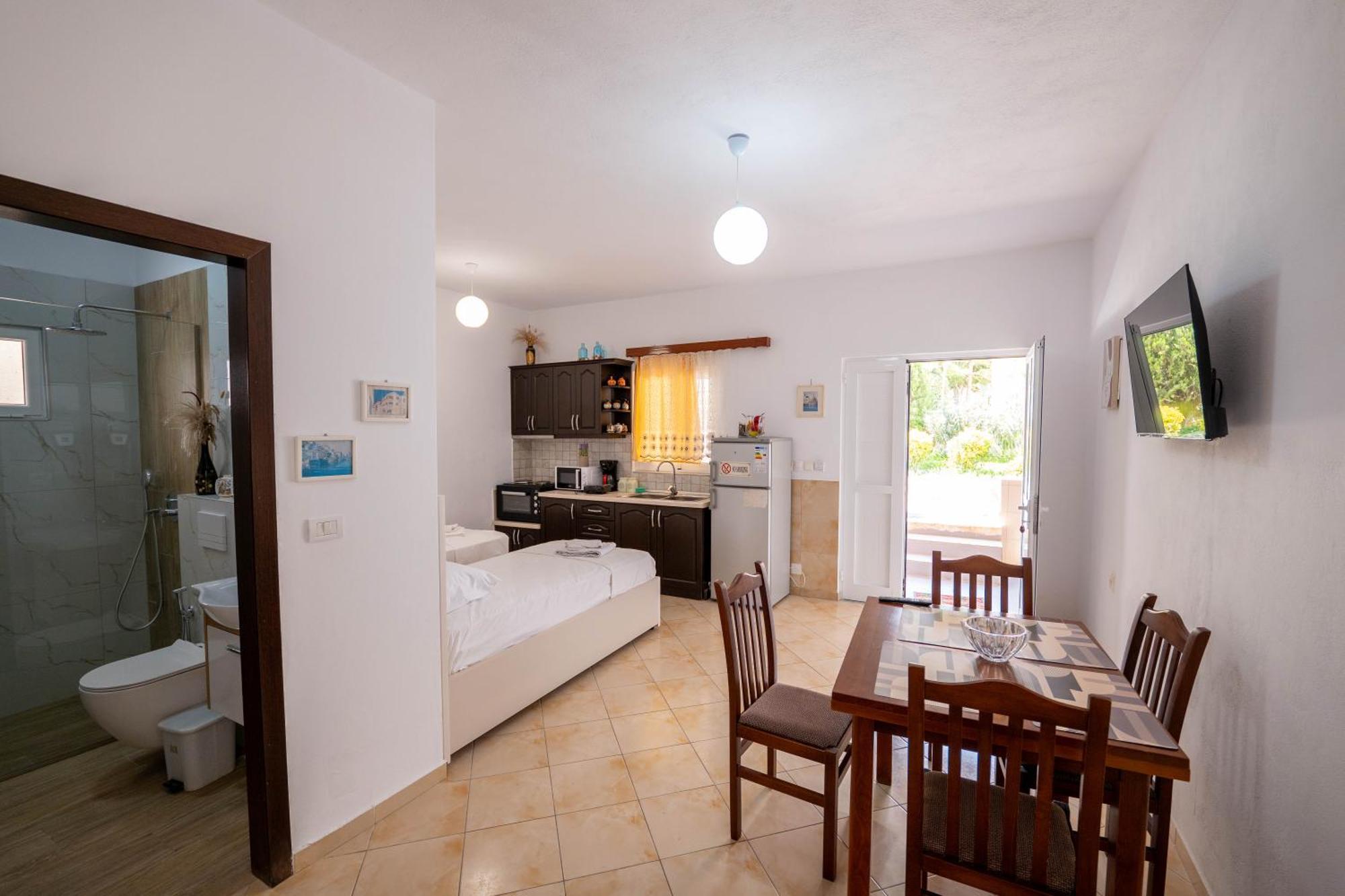 Cozy Apartments Downtown Ksamil Kültér fotó