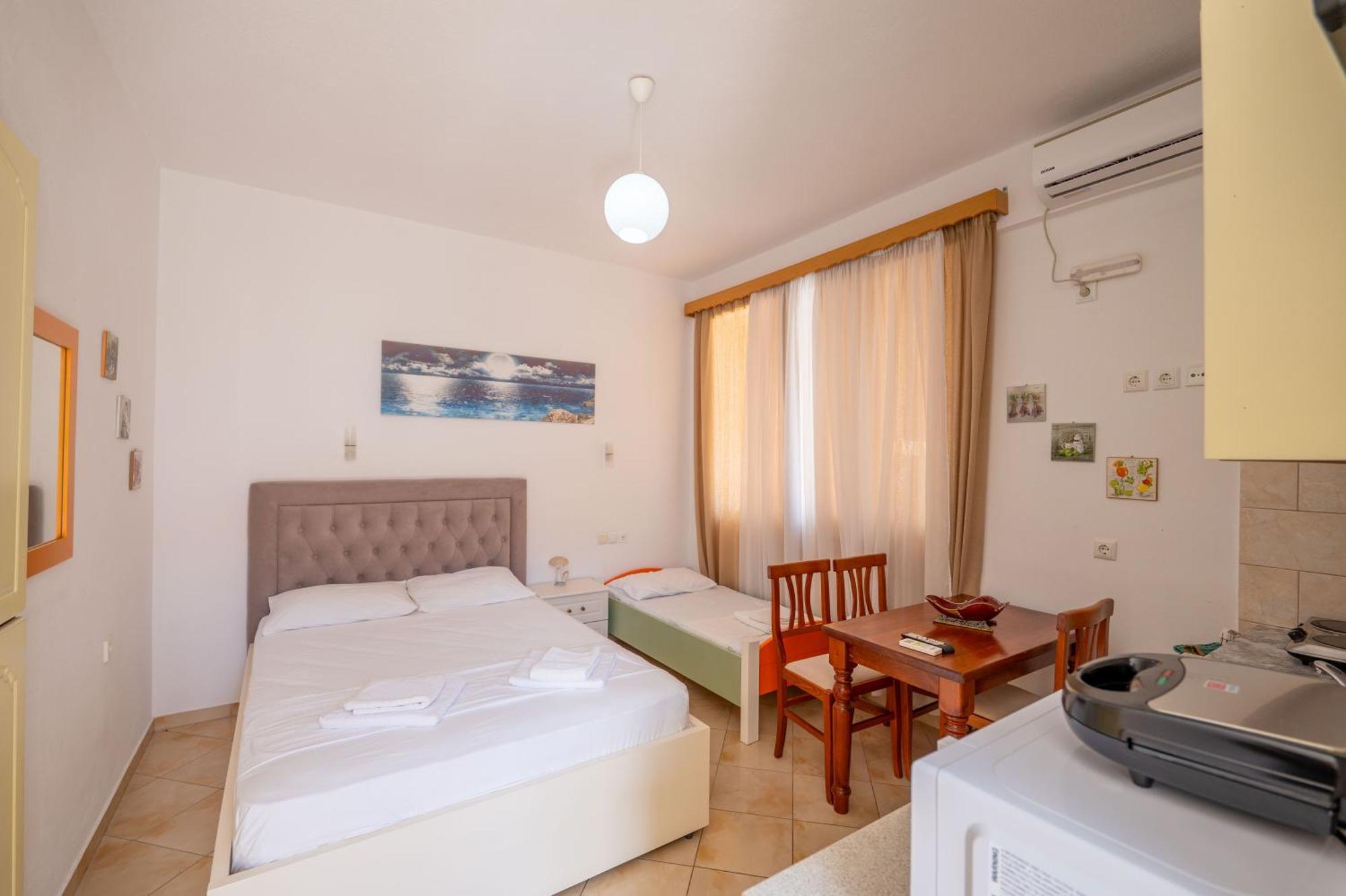 Cozy Apartments Downtown Ksamil Kültér fotó