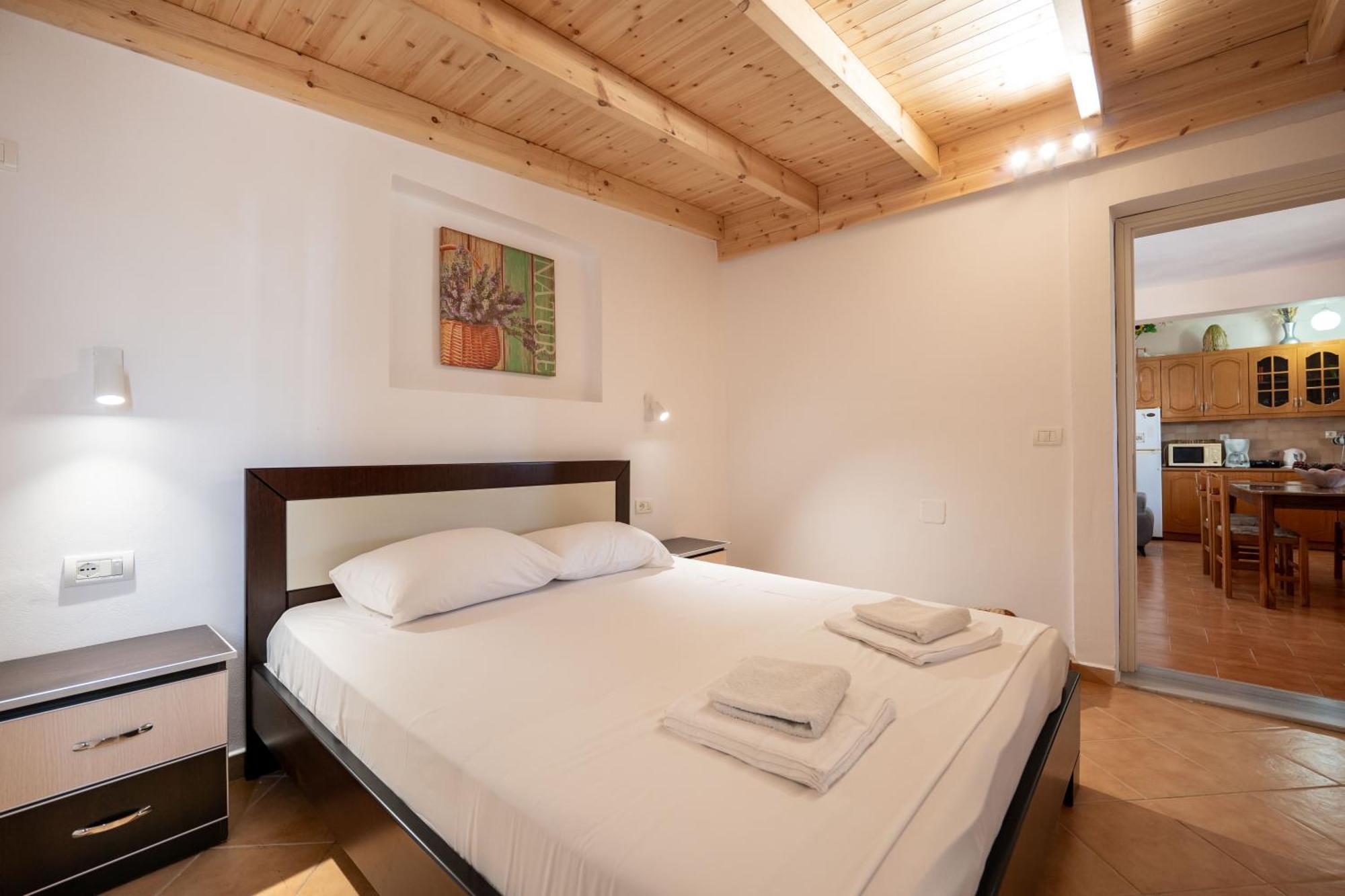 Cozy Apartments Downtown Ksamil Kültér fotó