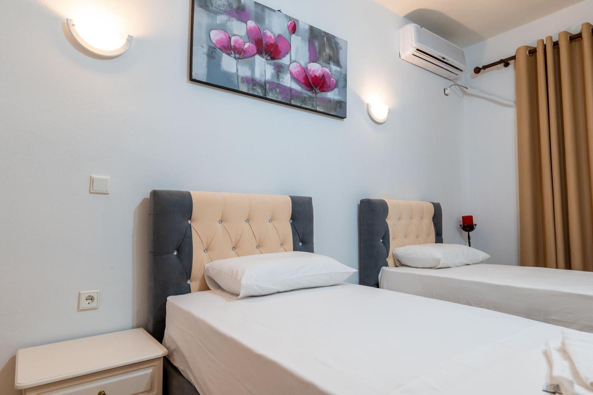 Cozy Apartments Downtown Ksamil Kültér fotó