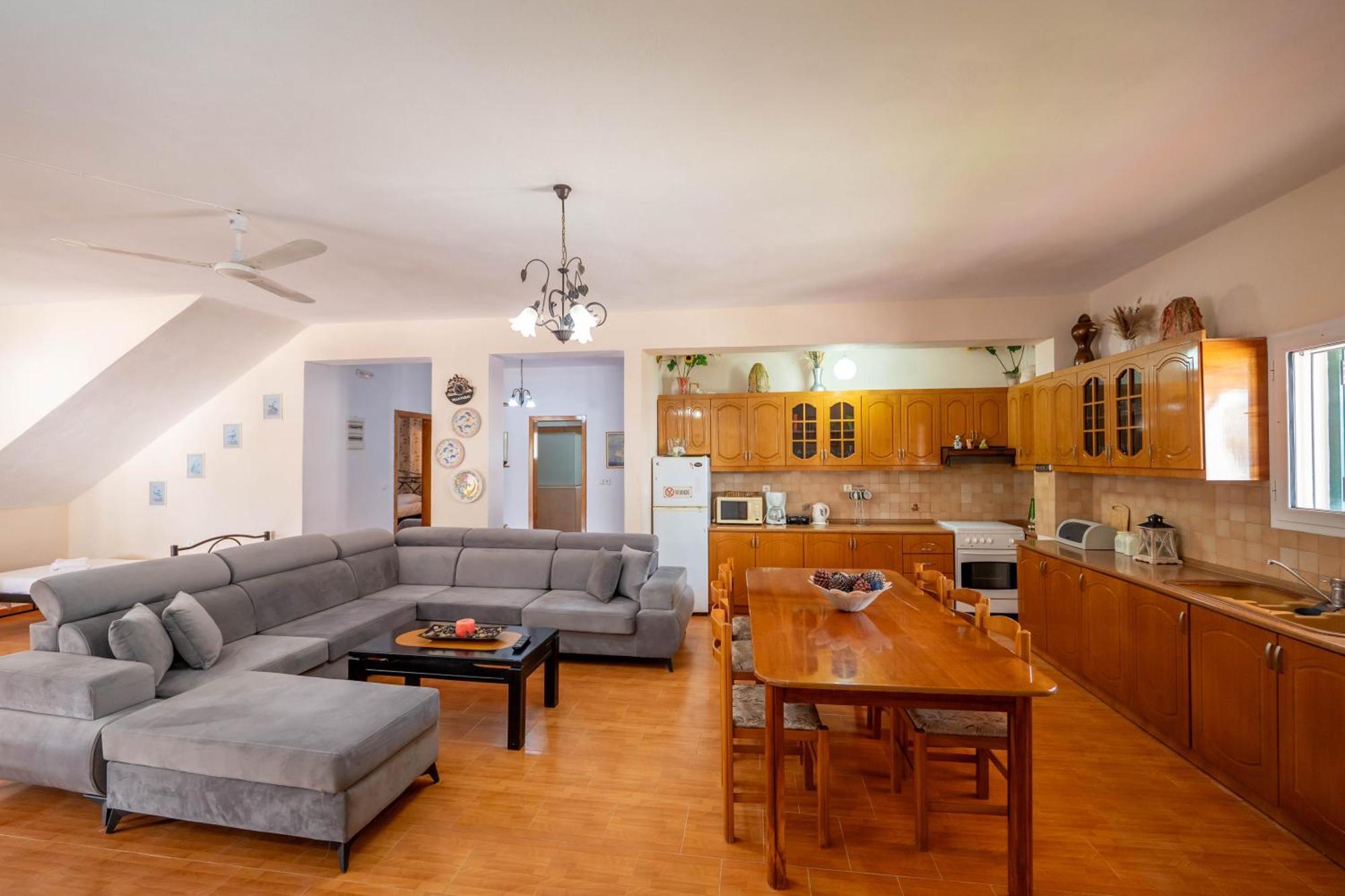 Cozy Apartments Downtown Ksamil Kültér fotó